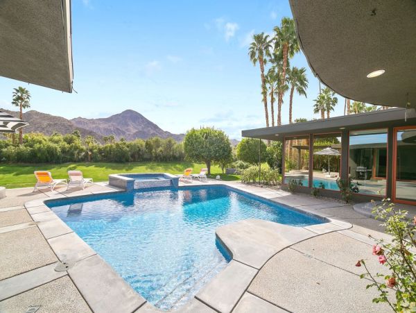 Palm Desert Home 990616