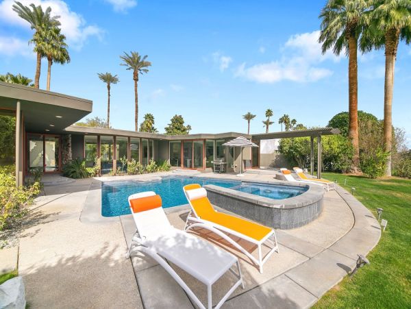 Palm Desert Home 990616