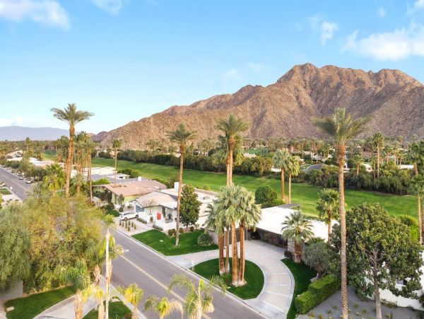Palm Desert Home 990616