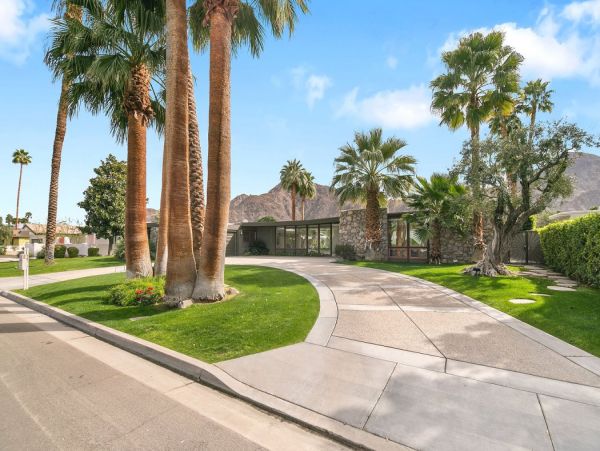Palm Desert Home 990616