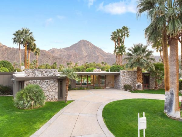 Palm Desert Home 990616