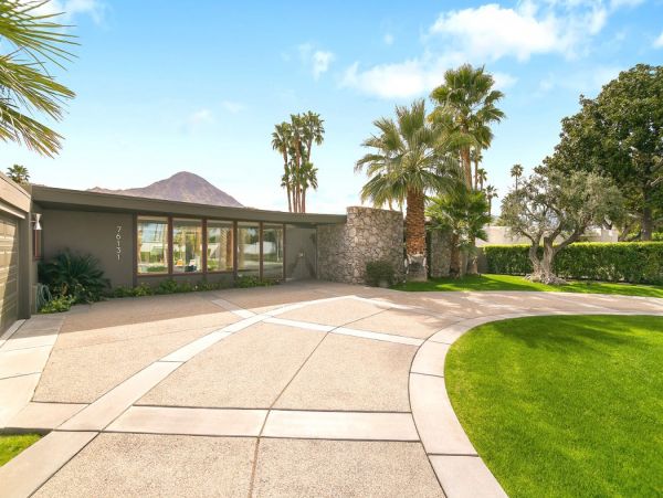 Palm Desert Home 990616