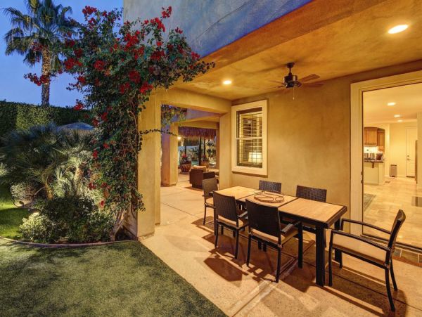 Palm Desert Home 990617
