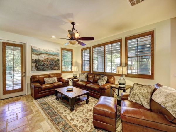 Palm Desert Home 990617