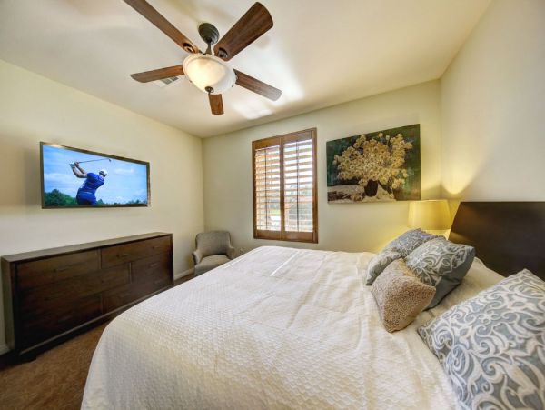 Palm Desert Home 990617