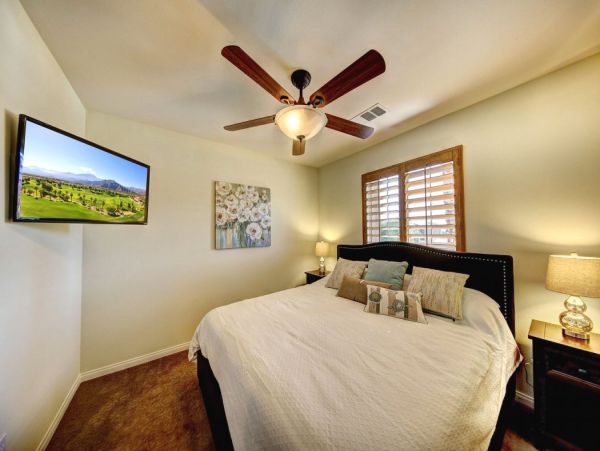 Palm Desert Home 990617