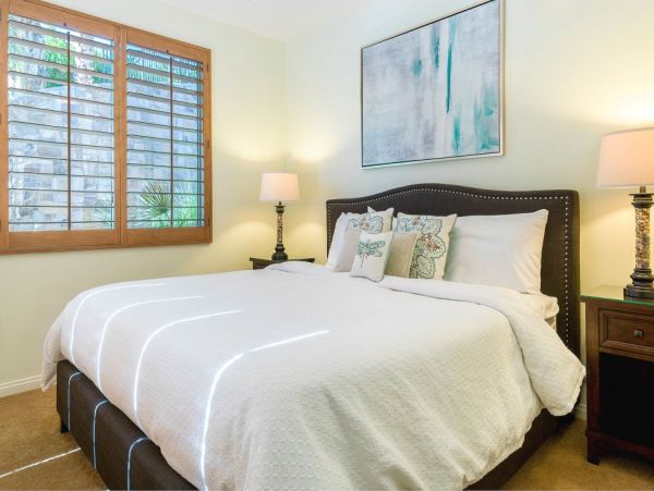 Palm Desert Home 990617