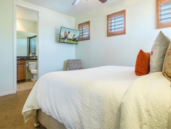 Palm Desert Home 990617