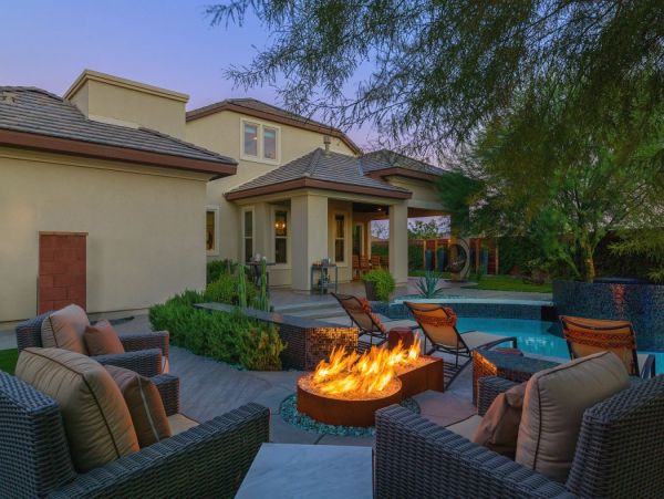 Gorgeous 4 Bedroom Home in Palm Desert