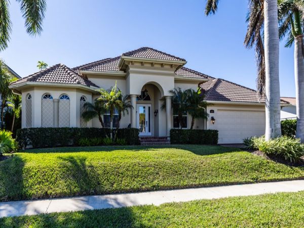 Vacation Home Rental on Marco Island With Pool & Boat Dock