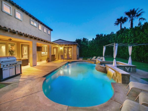 Palm Desert Home 990620