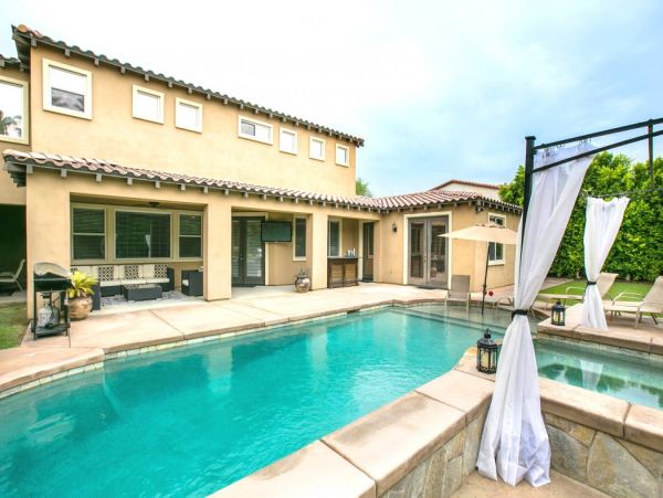 Palm Desert Home 990620