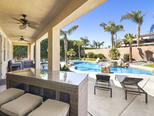 Palm Desert Home 990621