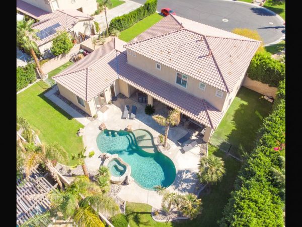 Palm Desert Home 990621