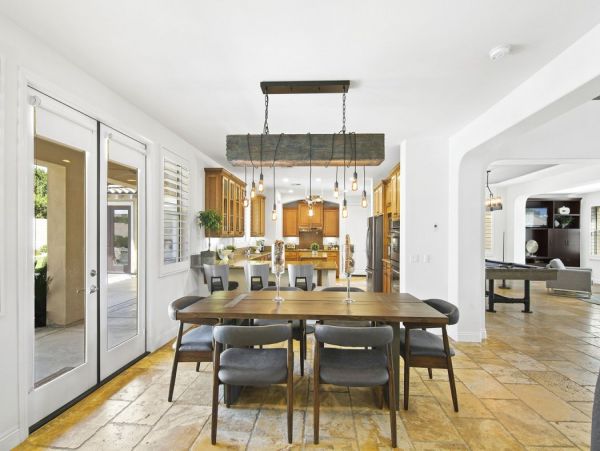 Palm Desert Home 990621