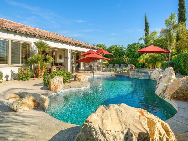 Palm Desert Home 990622