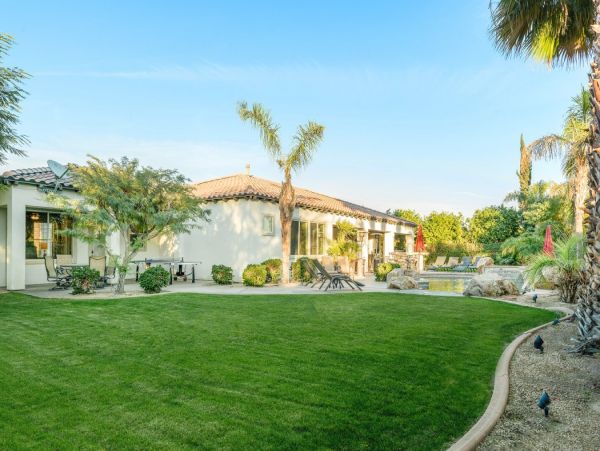 Palm Desert Home 990622