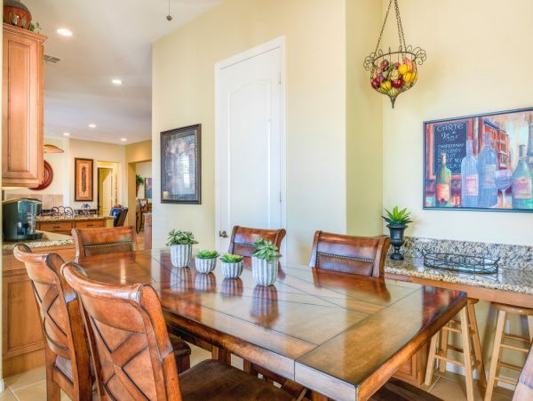 Palm Desert Home 990622