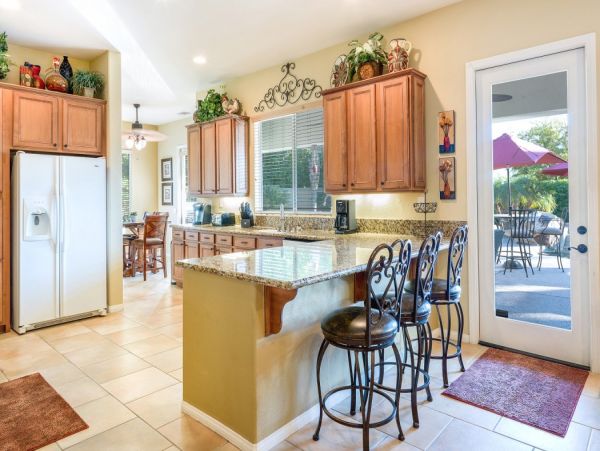 Palm Desert Home 990622