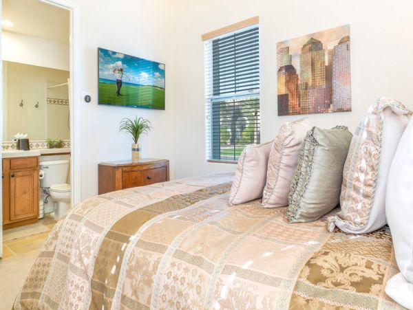 Palm Desert Home 990622