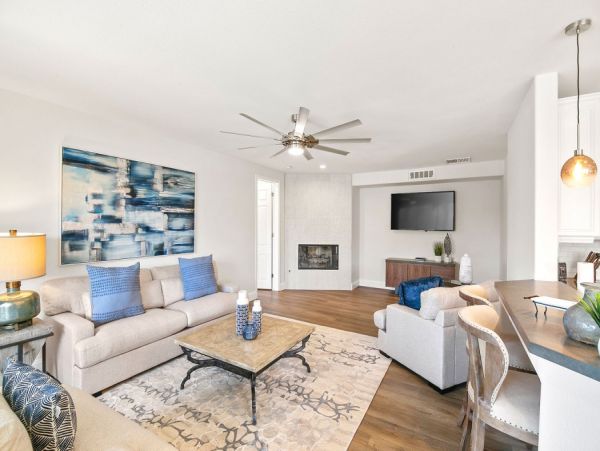 Palm Desert Home 990623