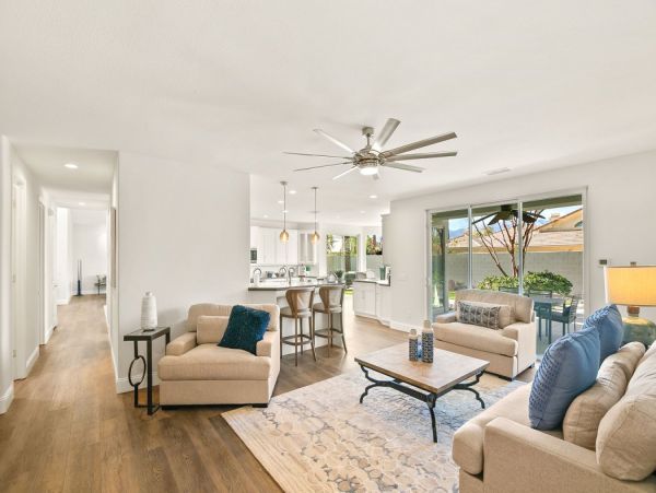 Palm Desert Home 990623
