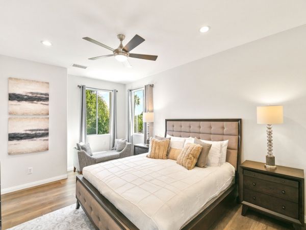 Palm Desert Home 990623