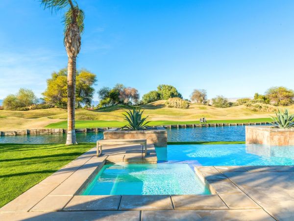 Palm Desert Home 990624
