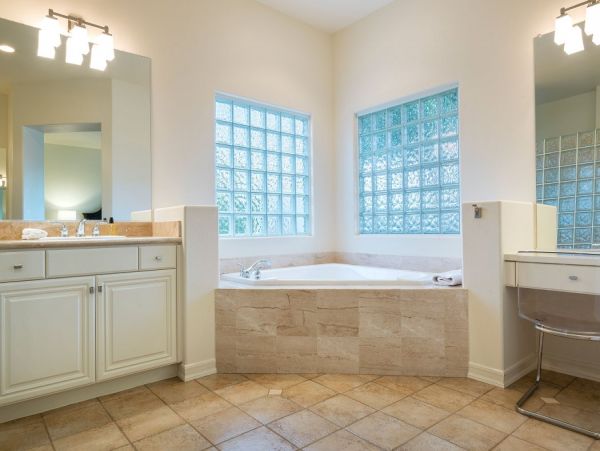 Palm Desert Home 990624