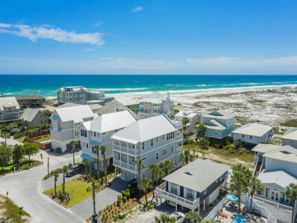 Luxury Five Bedroom Vacation Home in Grayton Beach