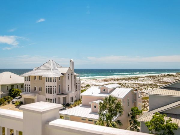 Luxury Five Bedroom Vacation Home in Grayton Beach