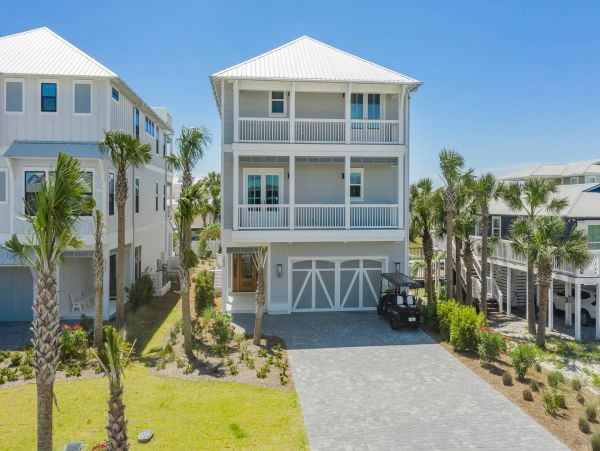 Luxury Five Bedroom Vacation Home in Grayton Beach