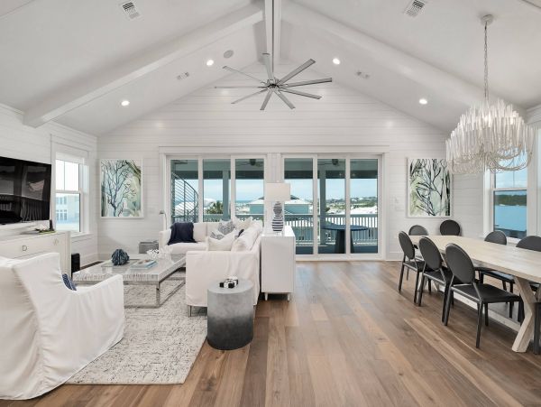 Luxury Five Bedroom Vacation Home in Grayton Beach