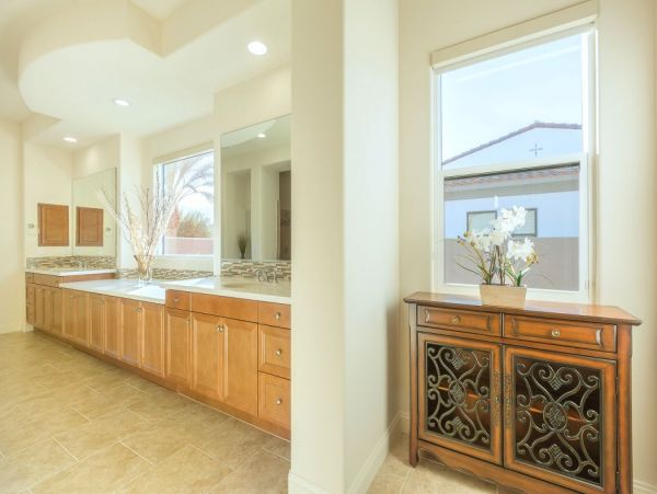 Palm Desert Home 990628