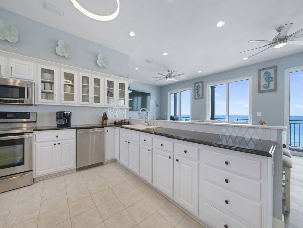 Gulf Front Vacation Home on Miramar Beach 20 Guests