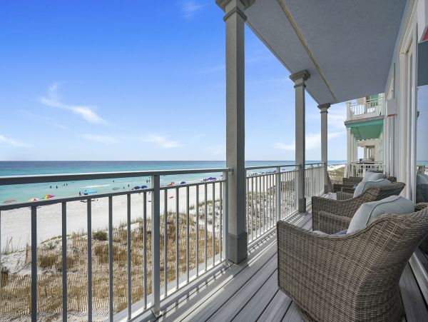 Gulf Front Vacation Home on Miramar Beach 20 Guests