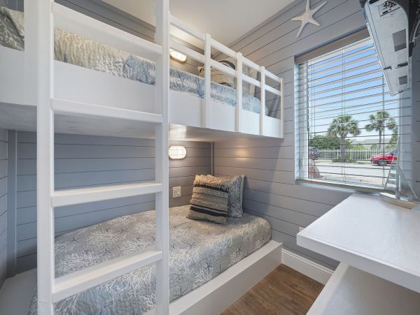Gulf Front Vacation Home on Miramar Beach 20 Guests