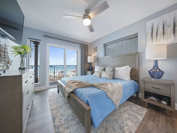 Gulf Front Vacation Home on Miramar Beach 20 Guests