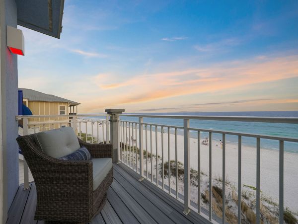 Gulf Front Vacation Home on Miramar Beach 20 Guests