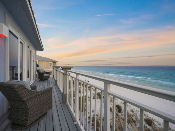 Gulf Front Vacation Home on Miramar Beach 20 Guests