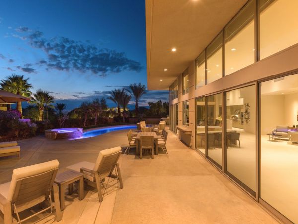Palm Desert Home 990630