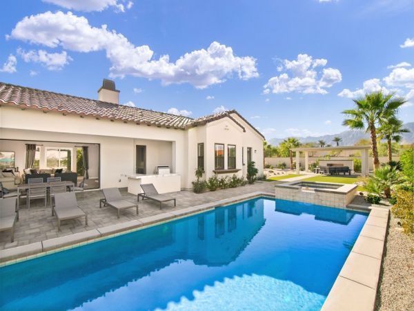 Palm Desert Home 990633