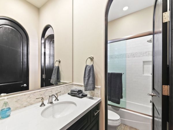 Palm Desert Home 990633