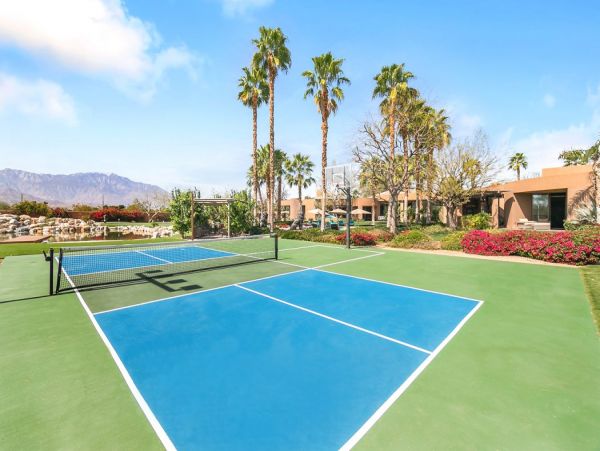 Palm Desert Home 990634