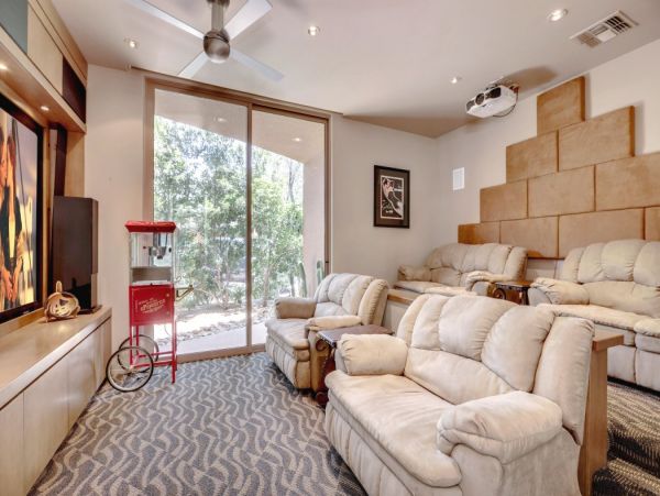 Palm Desert Home 990634