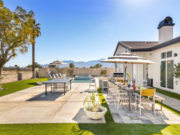 Palm Desert Home 990635