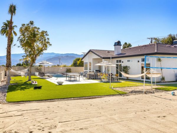 Palm Desert Home 990635