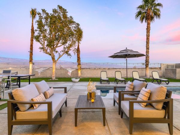 Palm Desert Home 990635