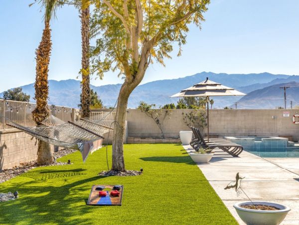 Palm Desert Home 990635