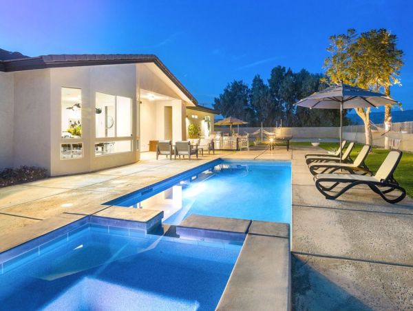 Palm Desert Home 990635